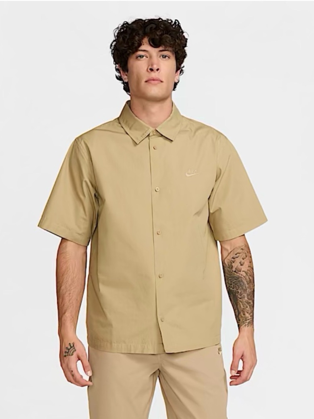Nike Club Short Sleeve Button T-Shirt Mens Large Parachute Beige Khaki Woven